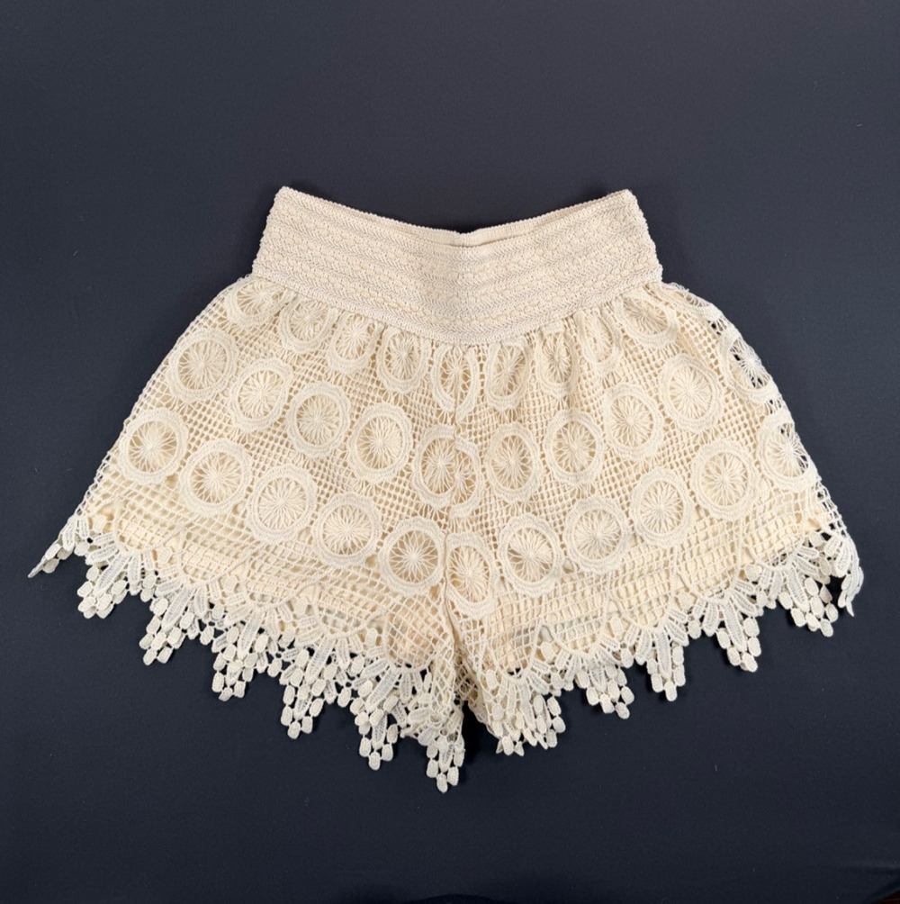Stella Luce Lace Shorts in Oatmeal / Beige / Tan (Women's Size S)